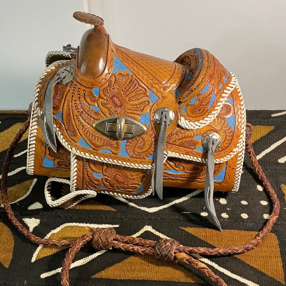 Vintage saddle bag